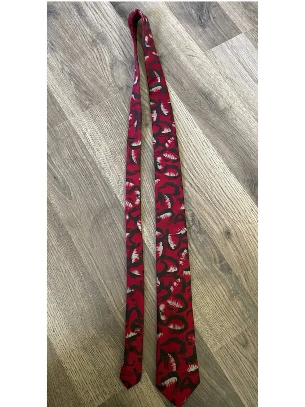 Stringbeans Red Printed Italian Silk Men’s Tie
